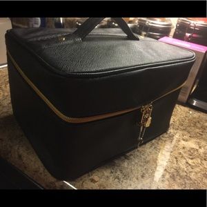 Jm trio jewelry makeup case